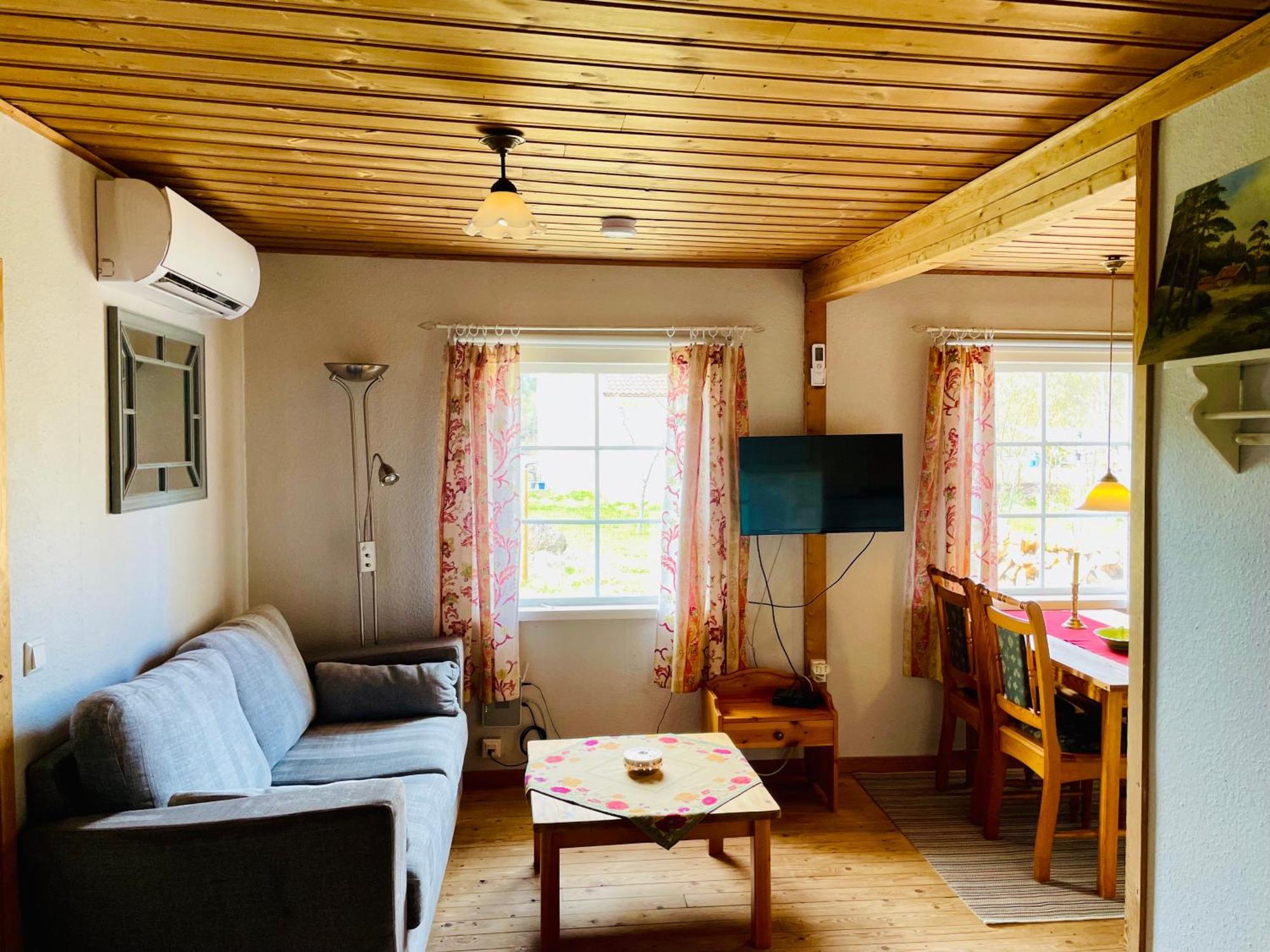 Viken - Cottage By Dalslands Canal Dals Langed ภายนอก รูปภาพ
